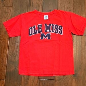 💰 Ole Miss Tshirt size Youth Medium